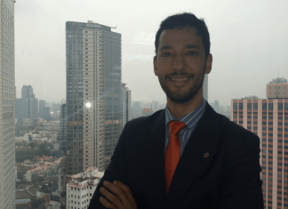 Alejandro Buriel: Un head hunter en Shanghái.