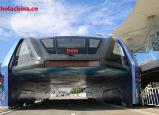 «Batie», el futuro del transporte público – 在河北出现的新型交通工具¨巴铁¨