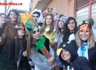 Quien estudia más un español o un chino