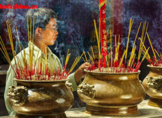 Religiones y creencias populares en China